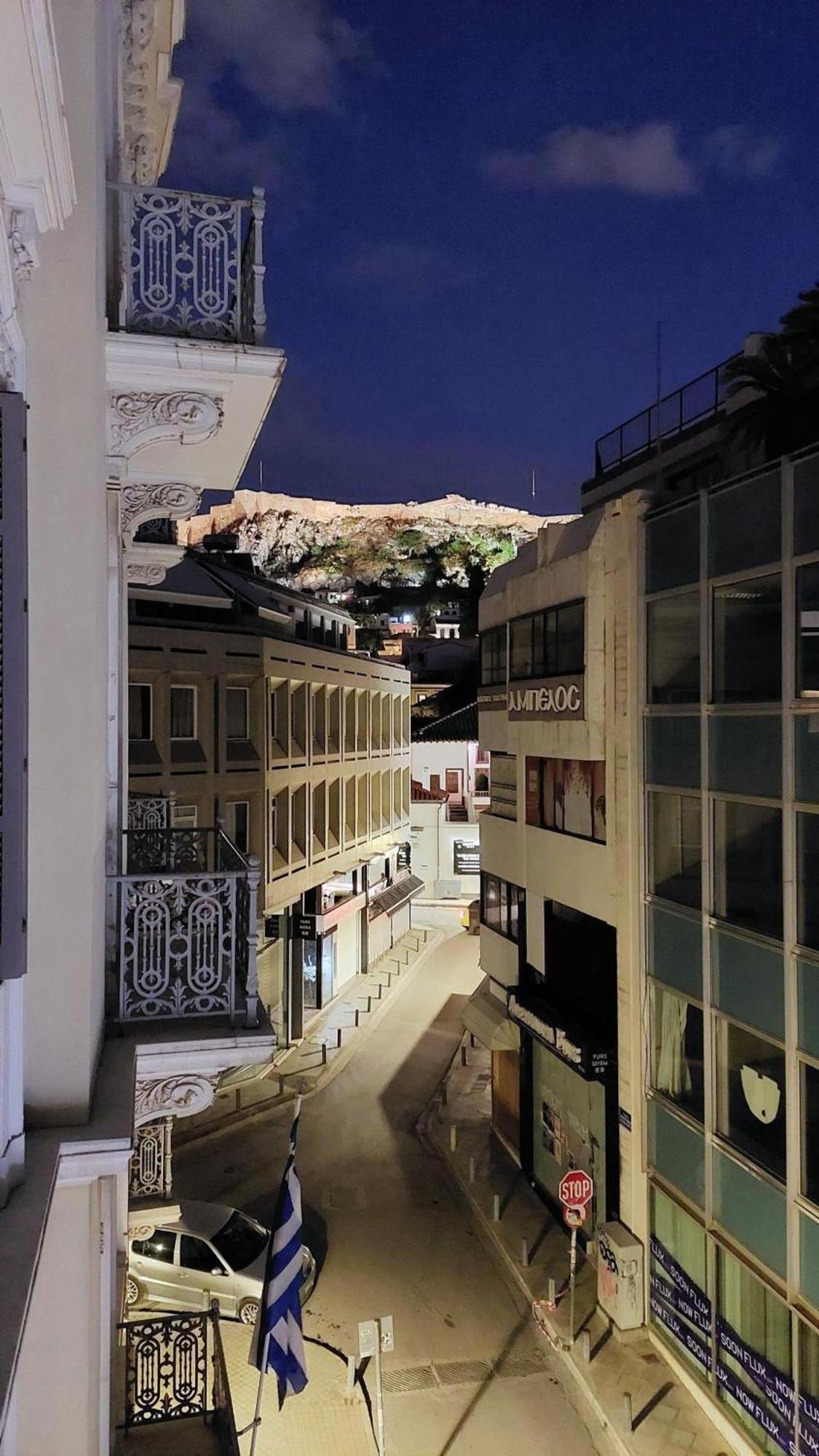 Elegant Apartment Under The Acropolis Athena Bagian luar foto