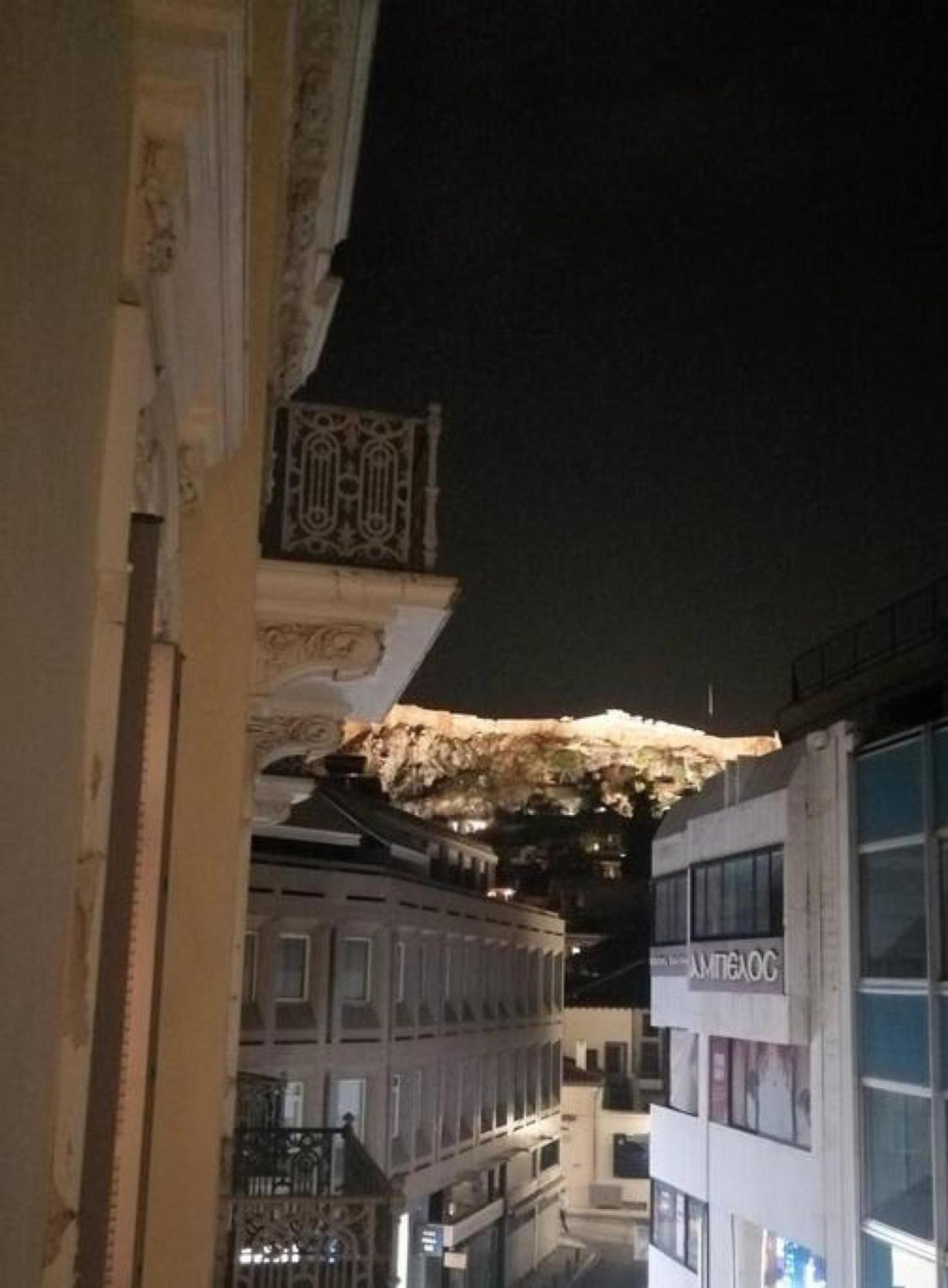 Elegant Apartment Under The Acropolis Athena Bagian luar foto